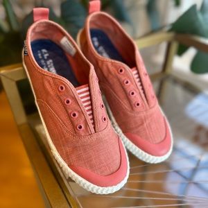 Sperry Slip On Sneakers, Red / Pink & White, Striped Shoe Tongue, Laceless, 8.5